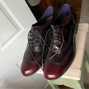 Gorgeous never worn oxblood Clark’s oxfords, size 7